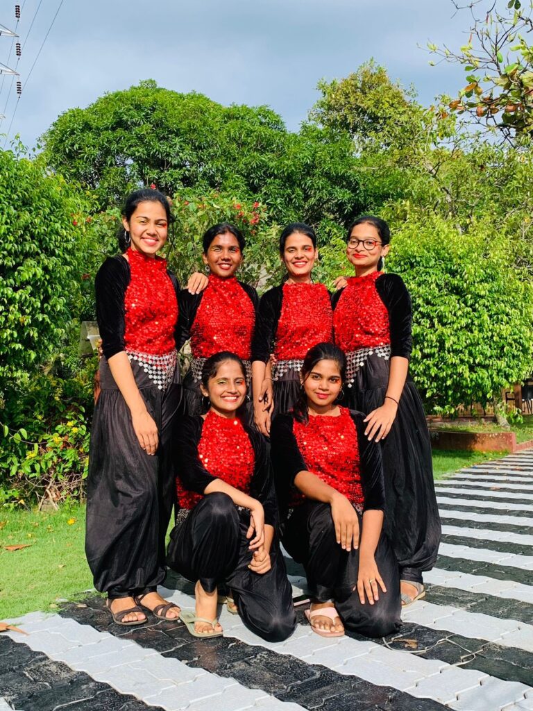 First Prize in Group Dance at AARAVAM’23